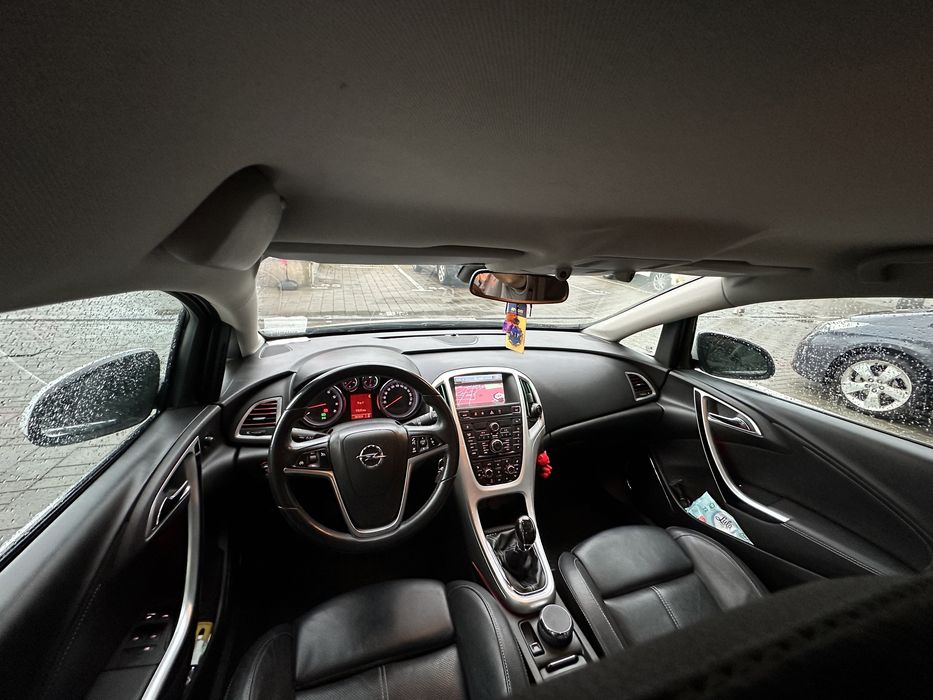 Opel Astra J..1.6 Turbo