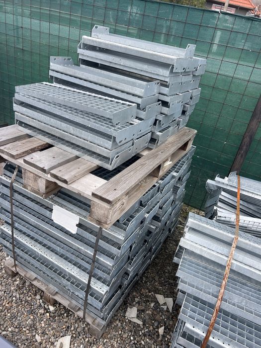 Gratare zincate110/80//trepte import Germania
