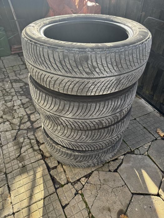 Зимни гуми Michelin Alpin 235/55/19 dot 26/22