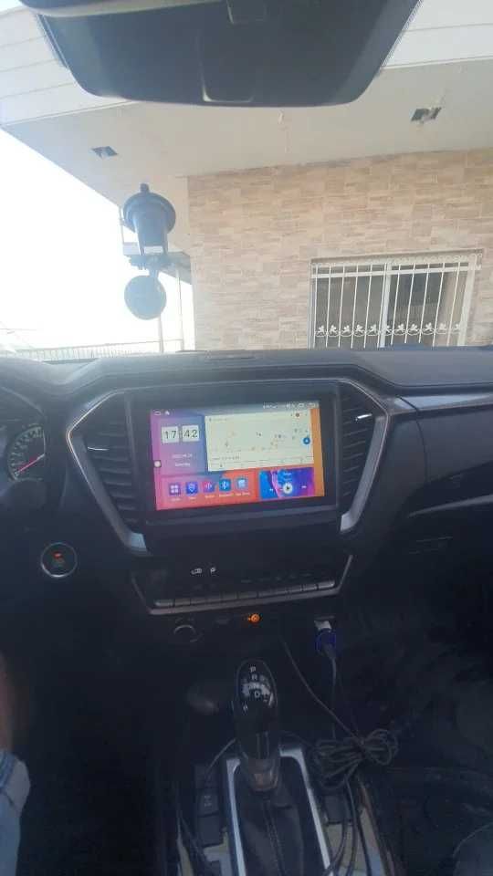 Navigatie Isuzu D MAX 2020 - 2023 2GB 4GB 8GB Garantie Camera