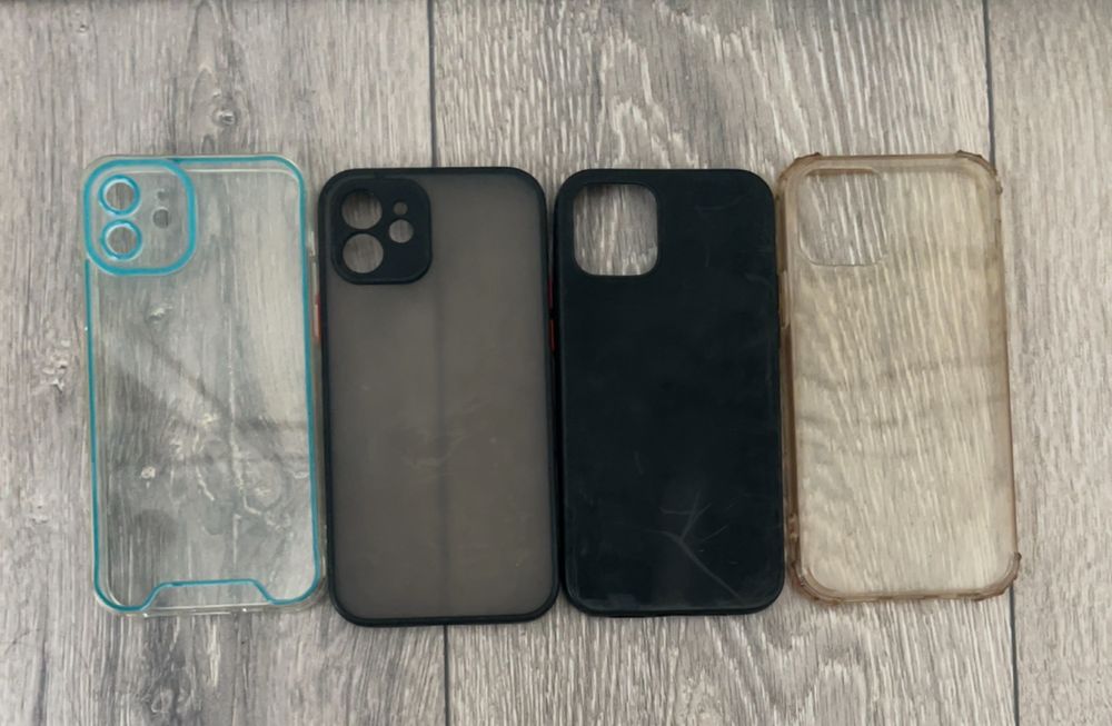Huse de iphone 12