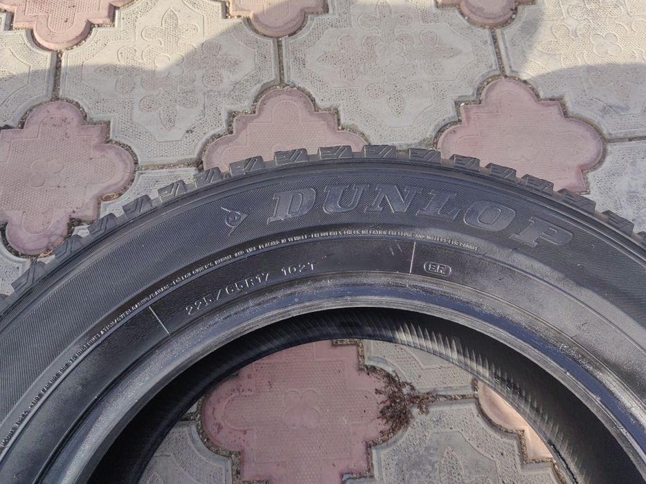 Диски резина, в отличном состоянии Dunlop