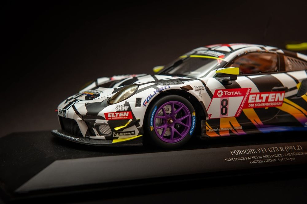 Porsche 911 GT3R Minichamps 1/18