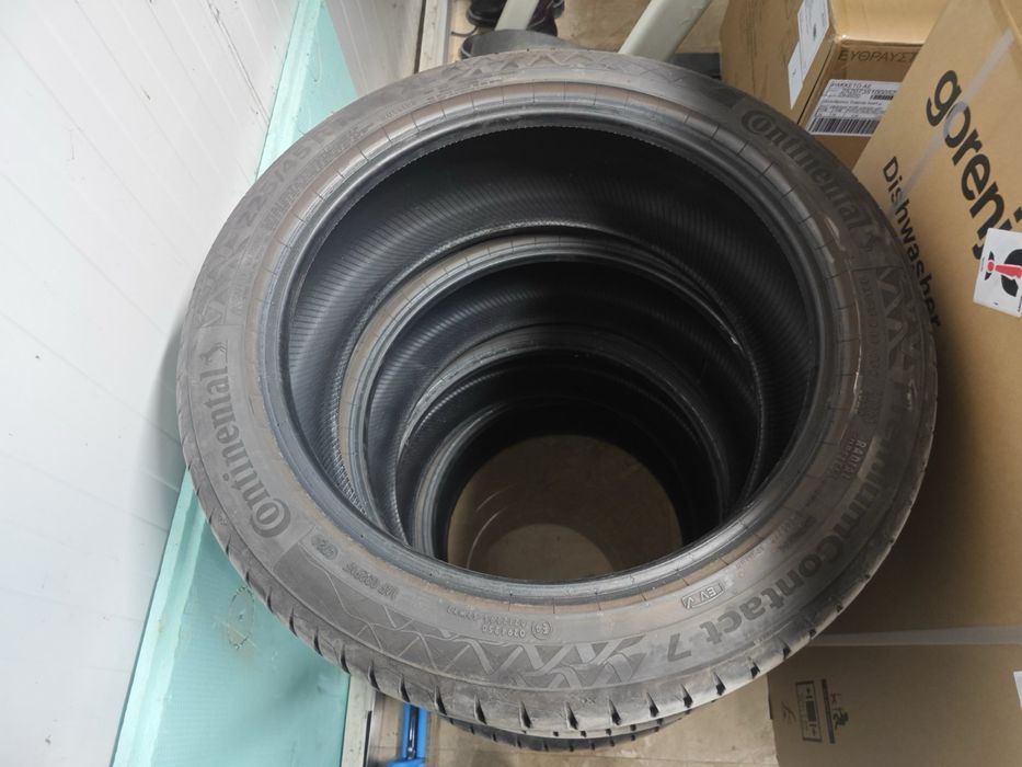 4 броя гуми Continental Premium contact 7