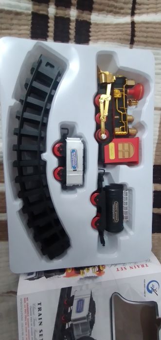 игрушки поезд на батарейках