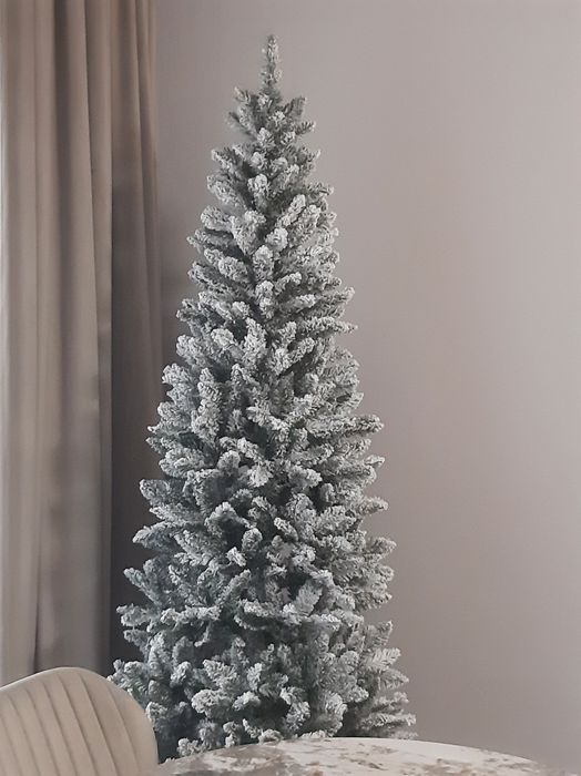 Brad artificial de Crăciun