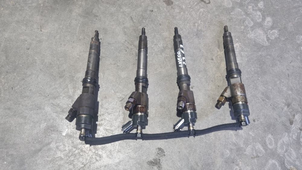 Injectoare iveco daily 2.8 jtd euro 3 an 2004 cod 0445120002