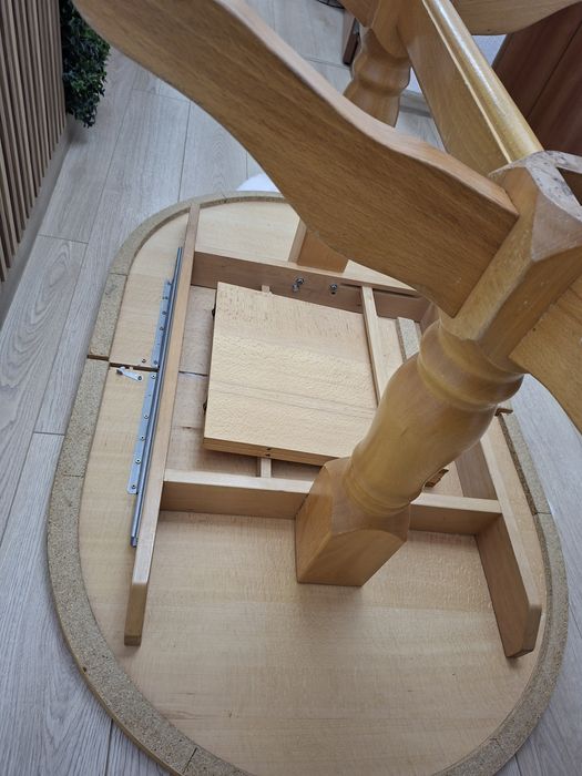 Маса кухненска овал