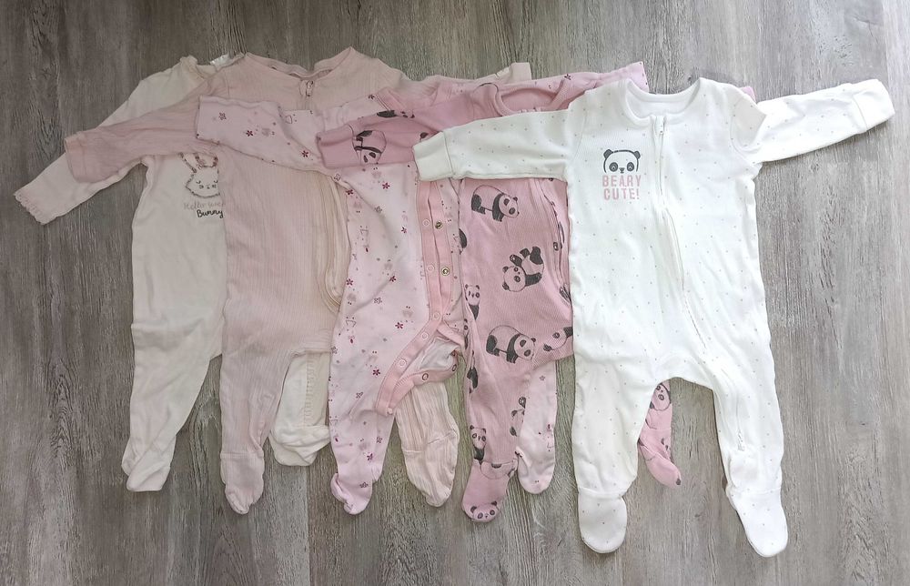 Бебешки дрехи за момиче