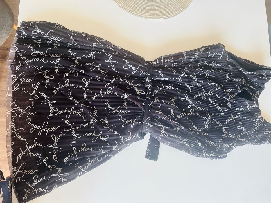 Къса официална рокля