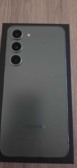 Продавам телефон Samsung S23, 256 GB