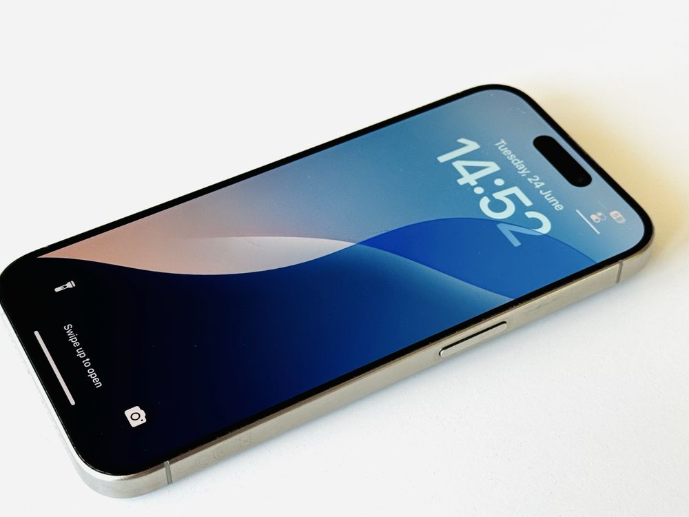 Iphone 15 Pro 256GB Natural Titanium 100% Батерия! Гаранция 6 месеца
