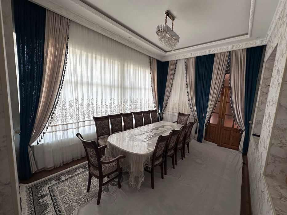 Nazarbek 8-sotix uy sotiladi