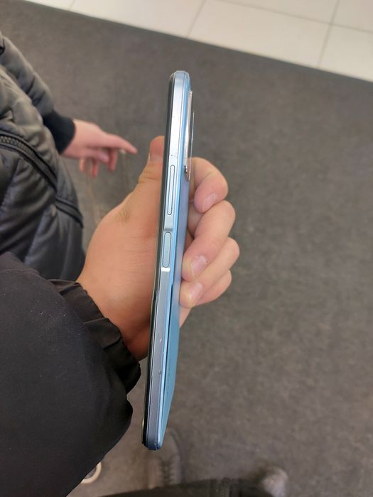 Телефон vivo Y33s