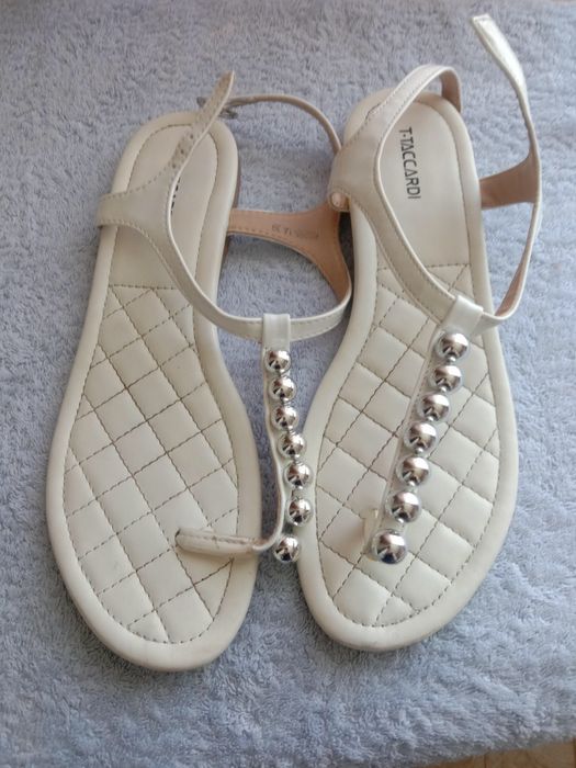 Летняя  женская обувь