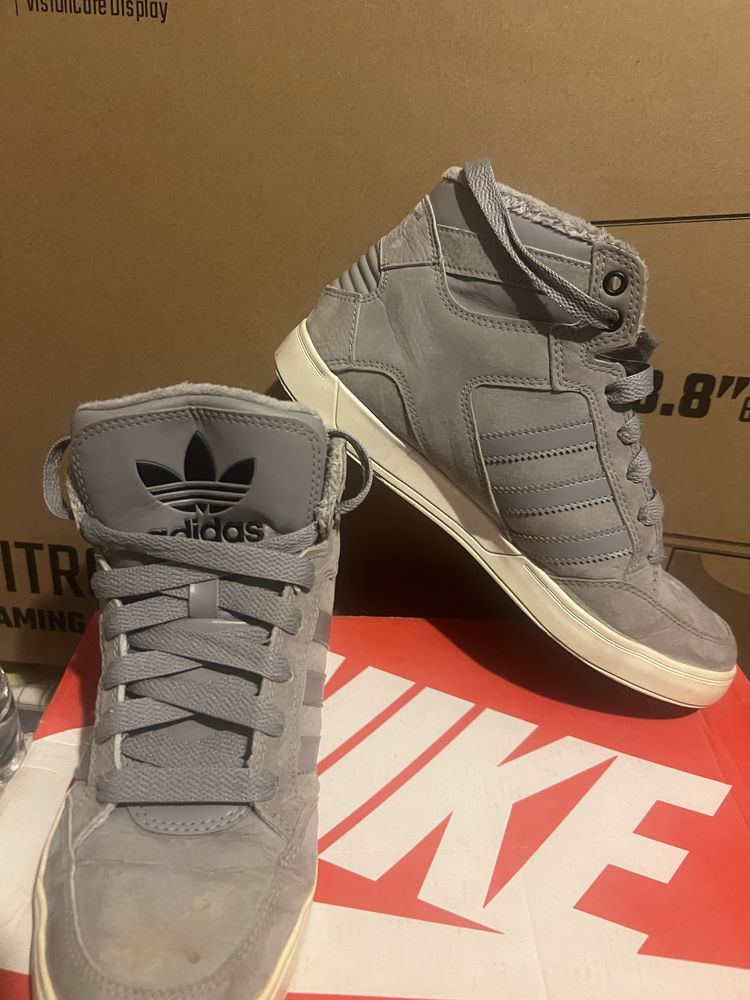 Adidas кецове унисекс