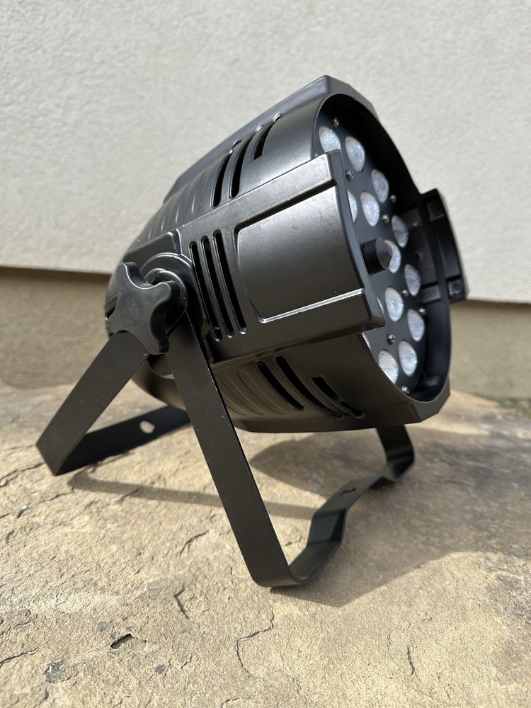 Proiector Led SHEHDS SH-18x18W Zoom RGBWA-UV (NOU)