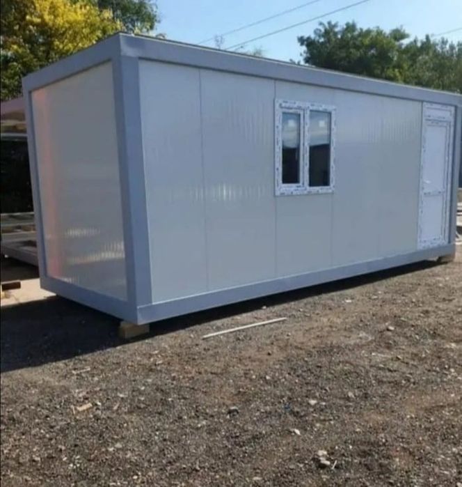 Vand containere modulare la super preț