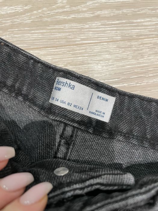 Дънки bershka черни 34 mom fit
