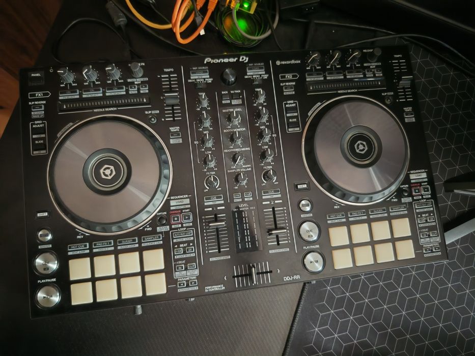 Consola Pioneer DJ (DDJ-RR)