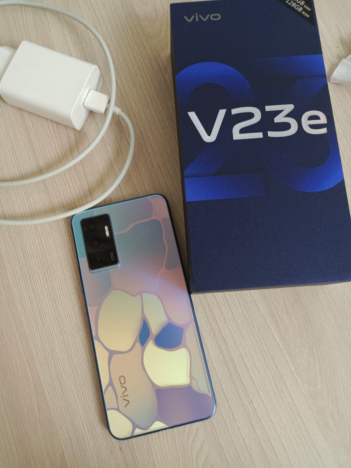 Vivo v23e срочно продам