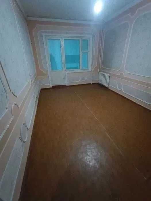 3 xona uy sheriklikka ijaraga Sergeli moshin bozor bezxozyain