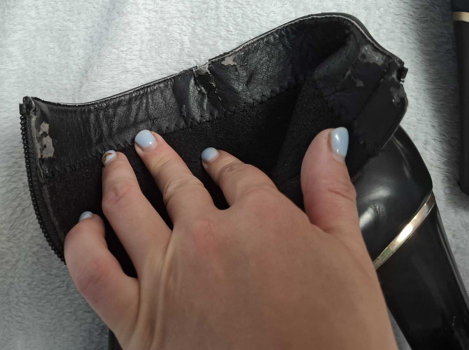 Ghete negre lucioase, cu toc patrat, 41