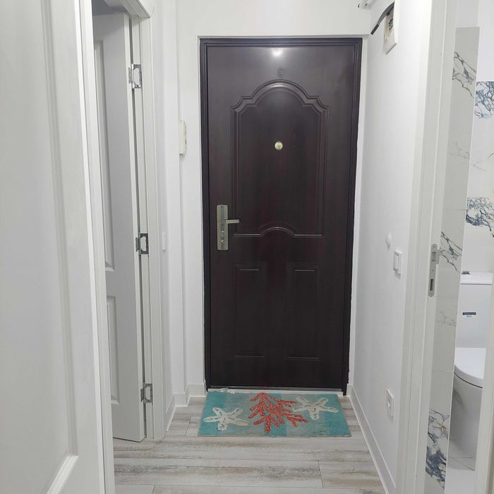 Se vinde un apartament tip duplex,2 camere decomandat  în Nicolina,