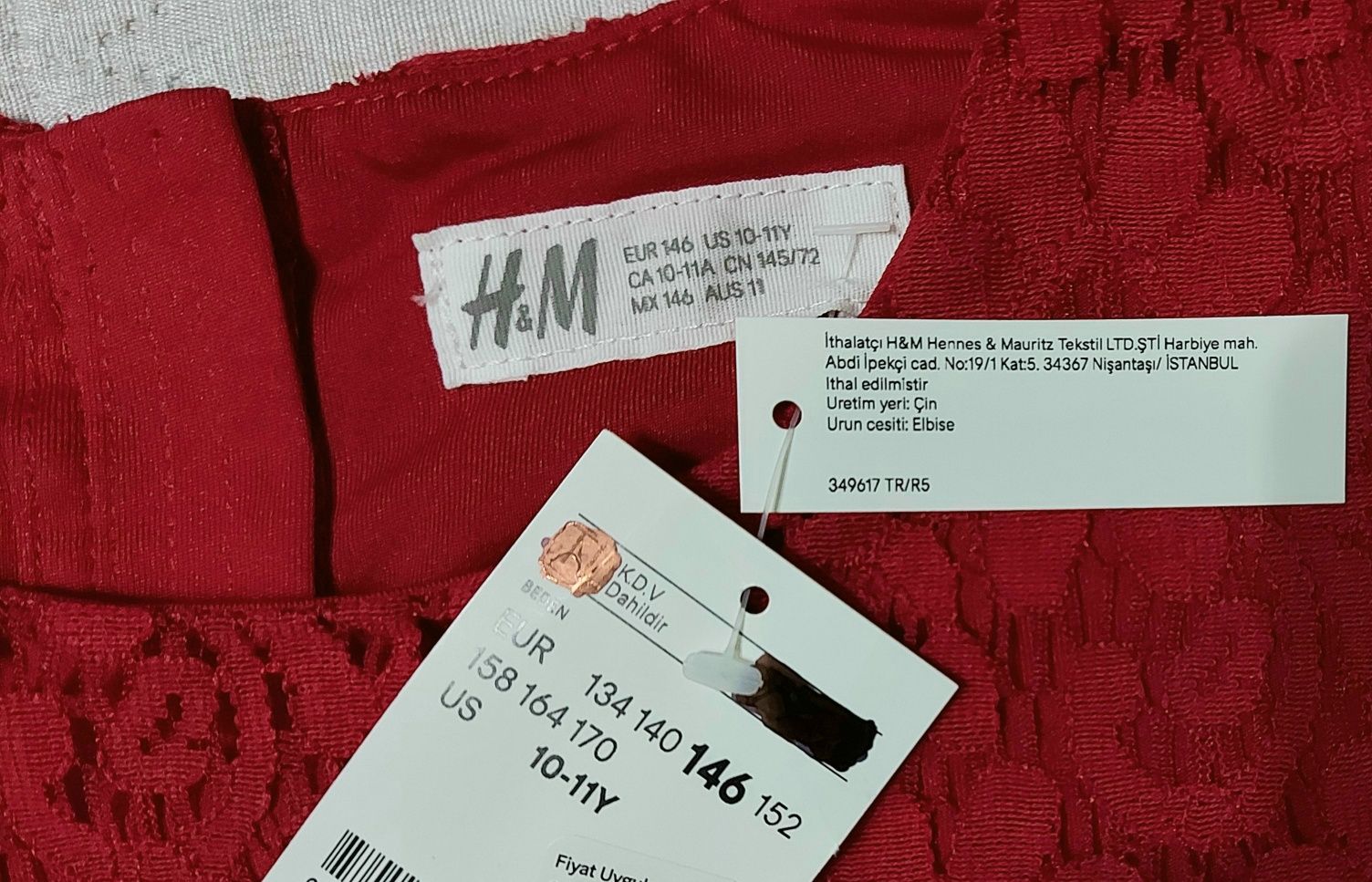 Нова с етикет рокля на H&M за момиче 146 см.