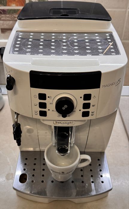 Aparat de cafea Delonghi Magnifica S