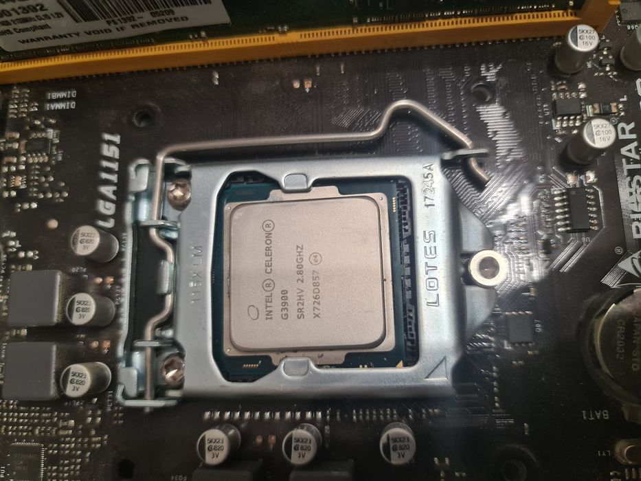 Placa de baza Biostar H110M - BTC   8Gb DDR4  Celeron G3900