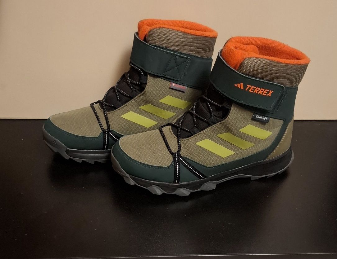 Зимни боти adidas Terrex Snow