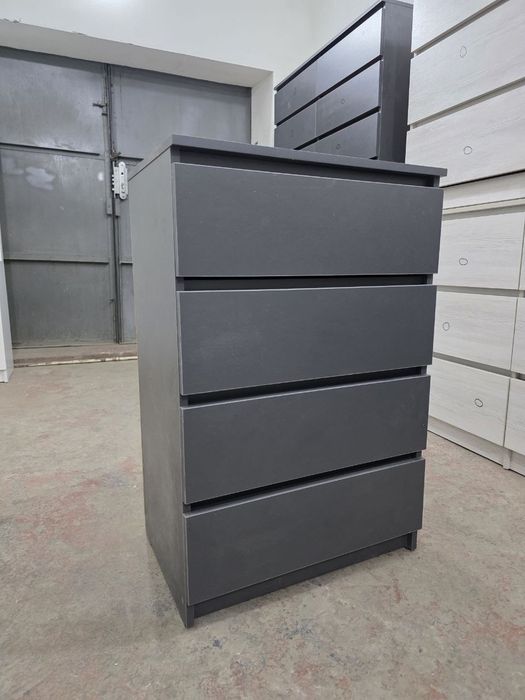 Komod Комод 4 ящиков