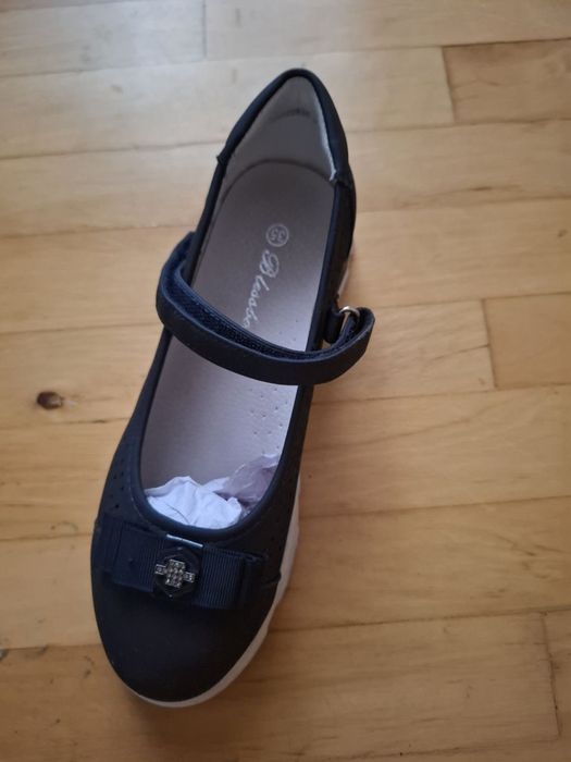 Туфельки для школьницы