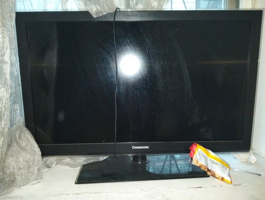 Телевизор старый