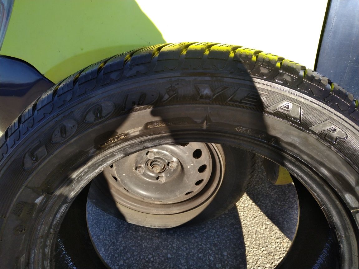 Гуми 255 /55 R18