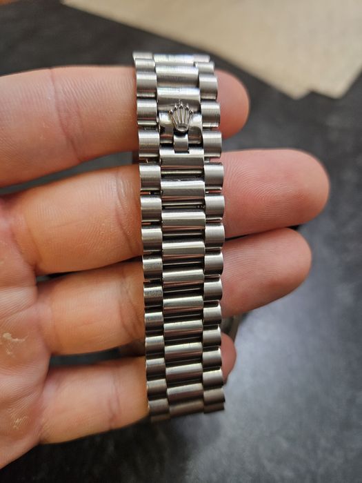 Rolex Day-Date 41mm Olive Green Dial No Box