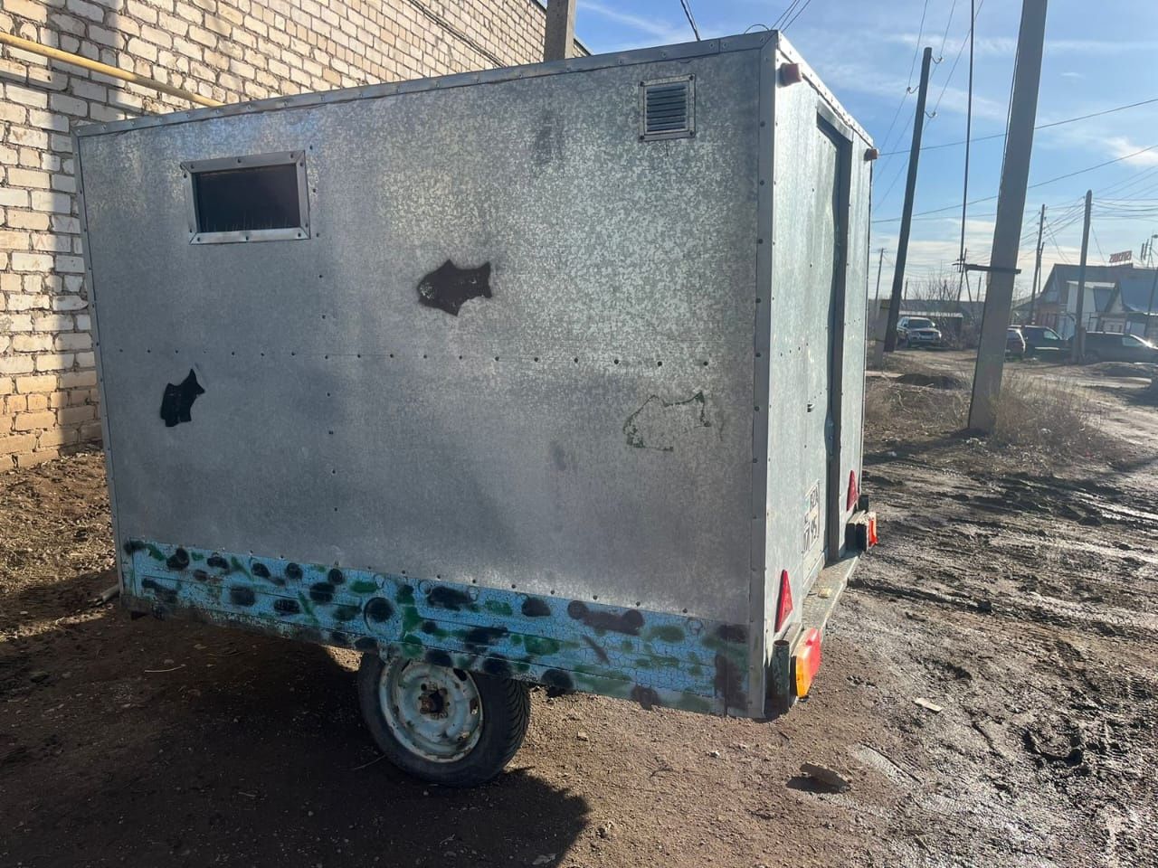 Продаётся прицеп будка