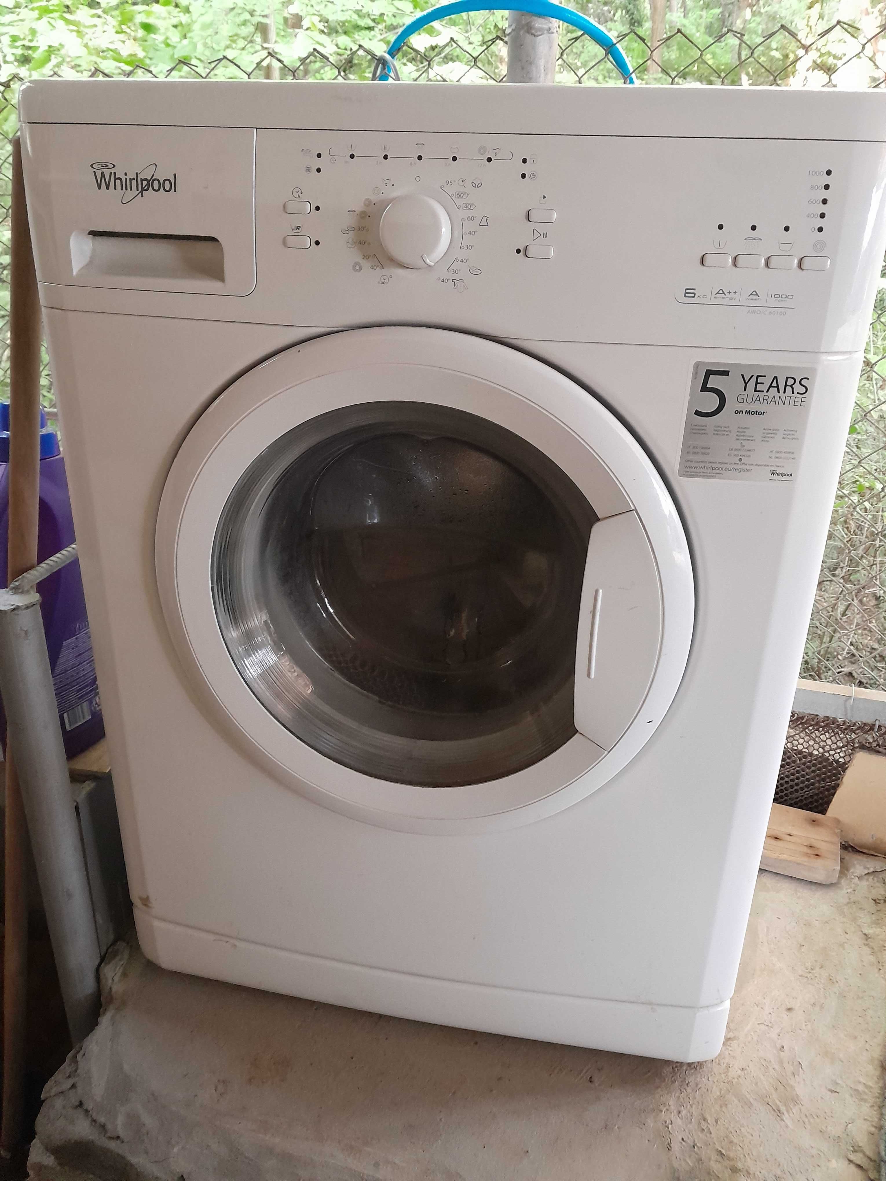 Продавам пералня Whirlpool AWO/C 60100 с проблем
