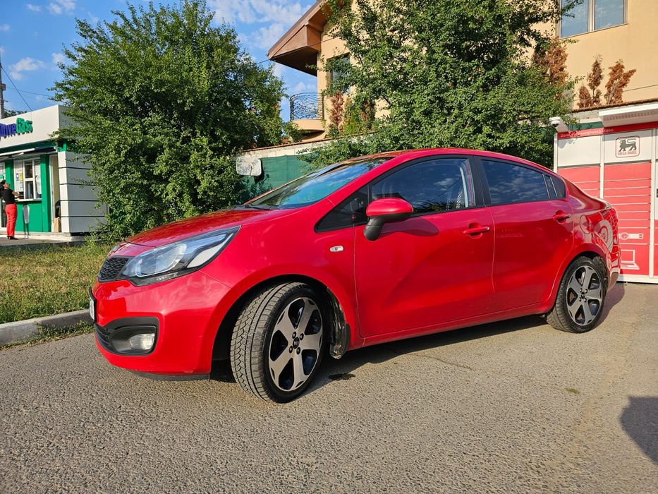 Mașina Kia Rio an 2013 de vanzare in stare foarte bună