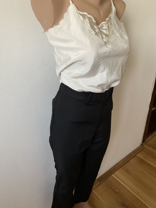 Pantaloni dama H&M, noi cu eticheta
