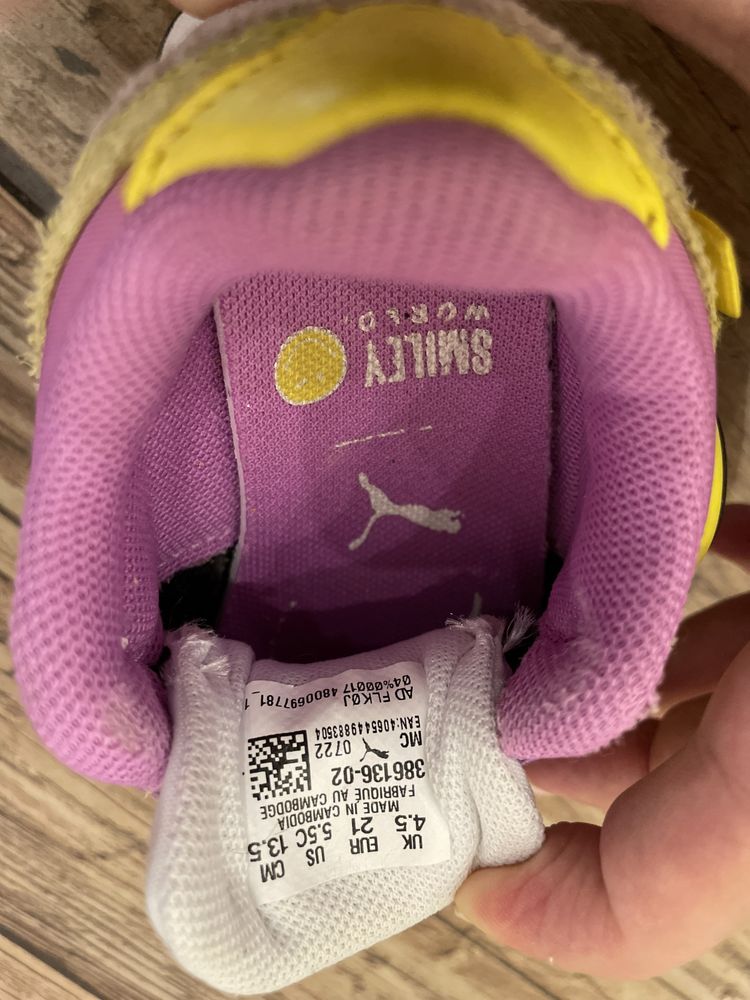 Маратонки PUMA за бебе момиче, размер 21