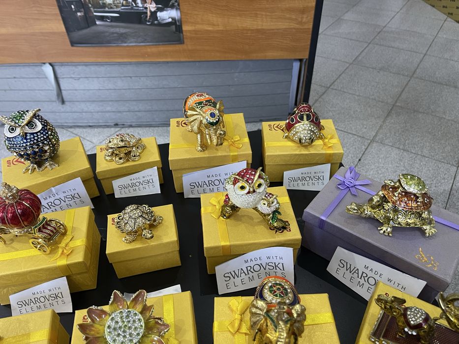 Сувенири Swarovski