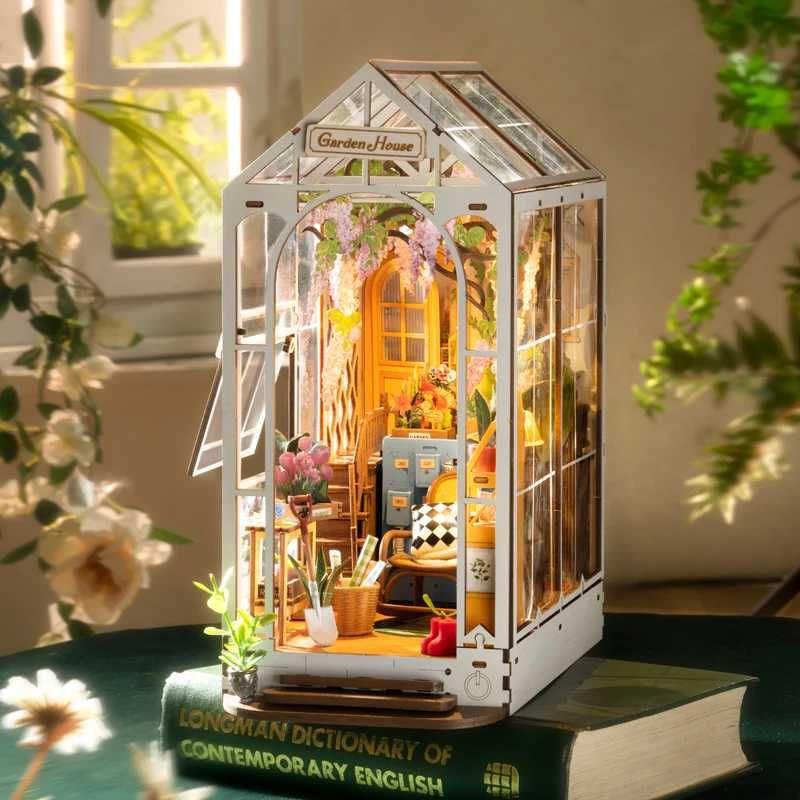 Кътче за книги: Garden house – DIY комплект за хоби и декорация, LED