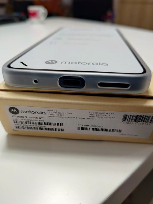 Motorola moto g05 чисто нов