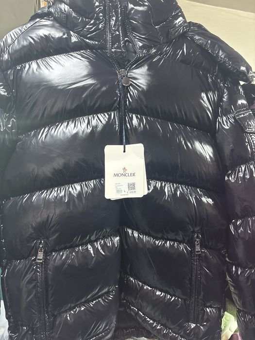 Geaca m.o.n.c.l.e.r marime L