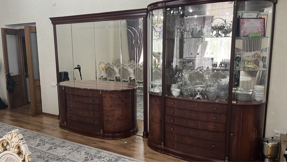 Продам стенку в зал