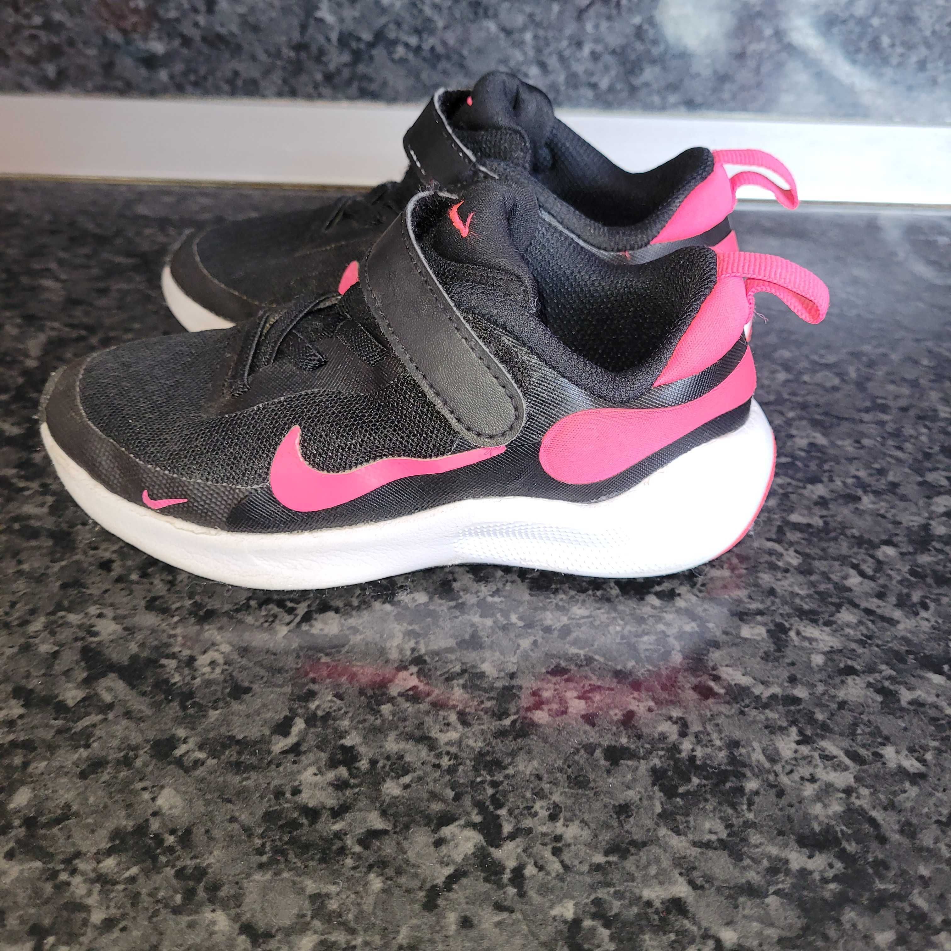 Детски маратонки Nike Revolution7 размер 26