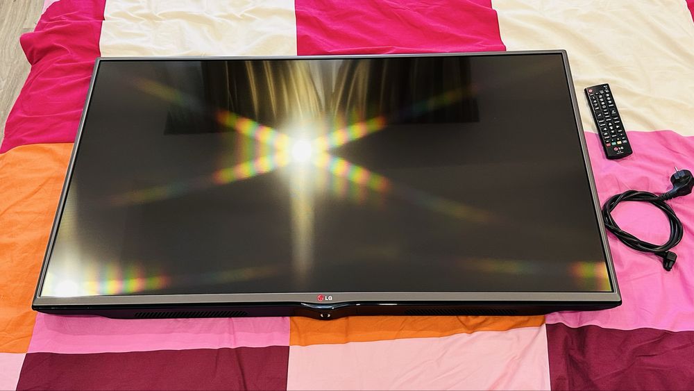 Televizor LG 108