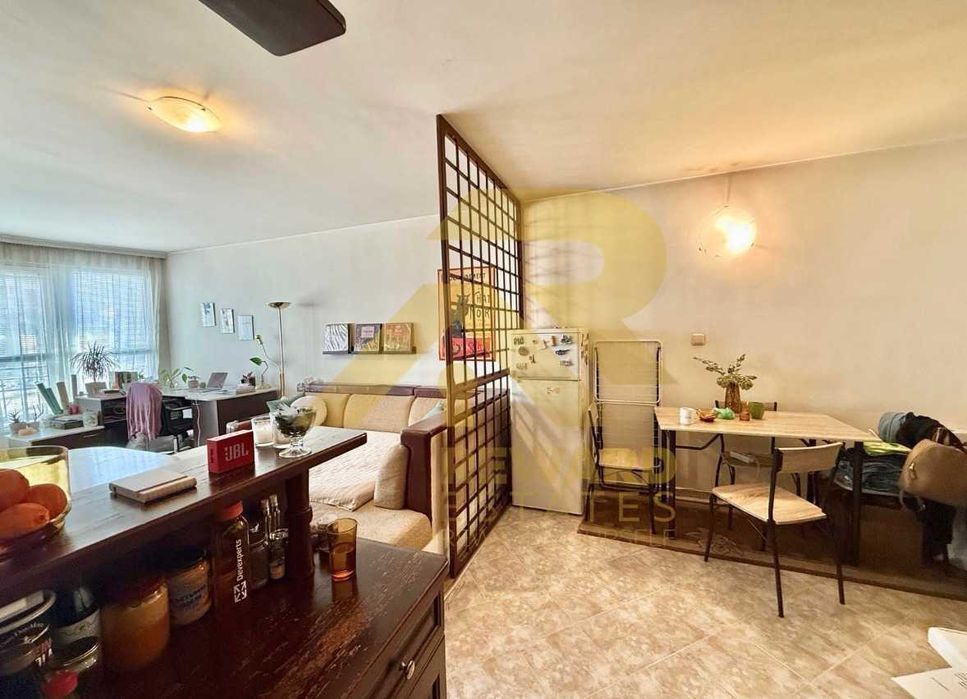 Продава се Едностаен апартамент в София, Стрелбище - 50 кв.м за 2960 €/кв.м - Снимка #3